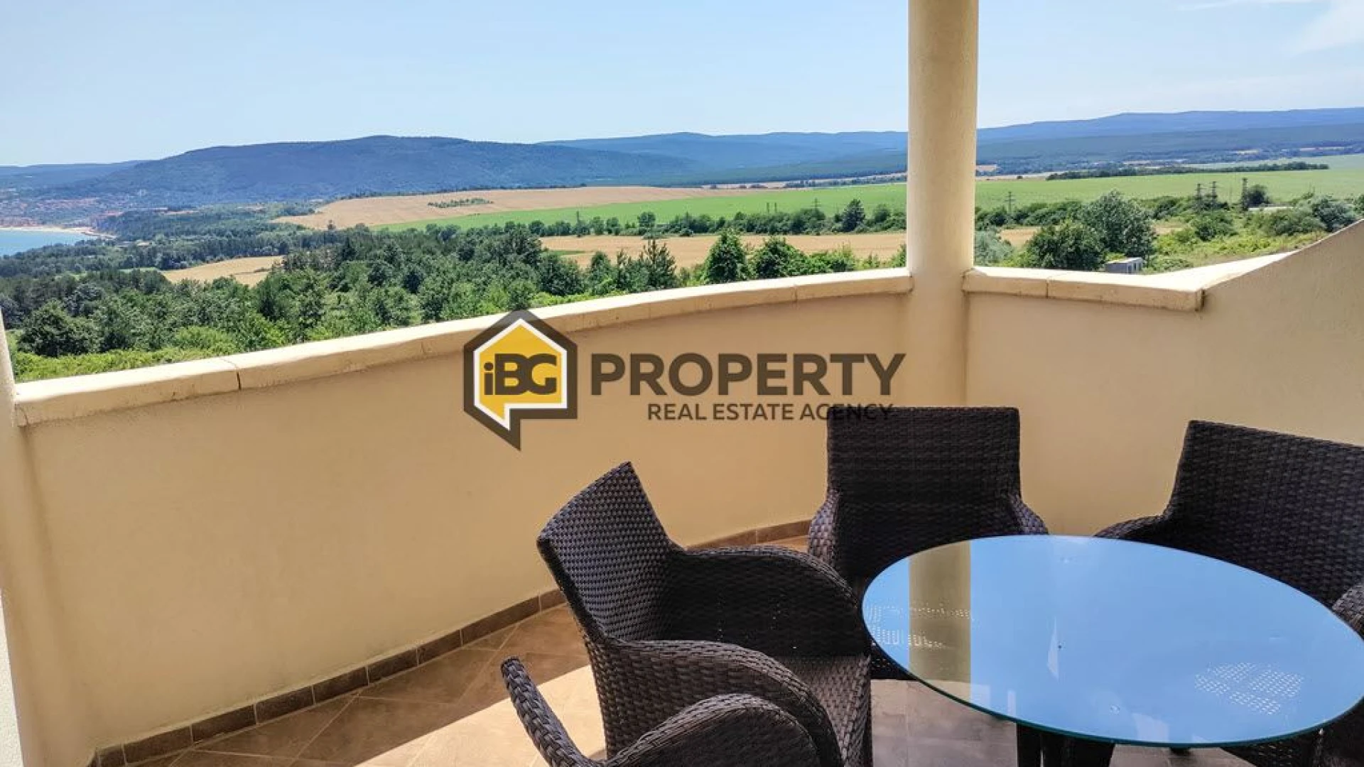 Apartament z 2 sypialniami i widokiem na morze